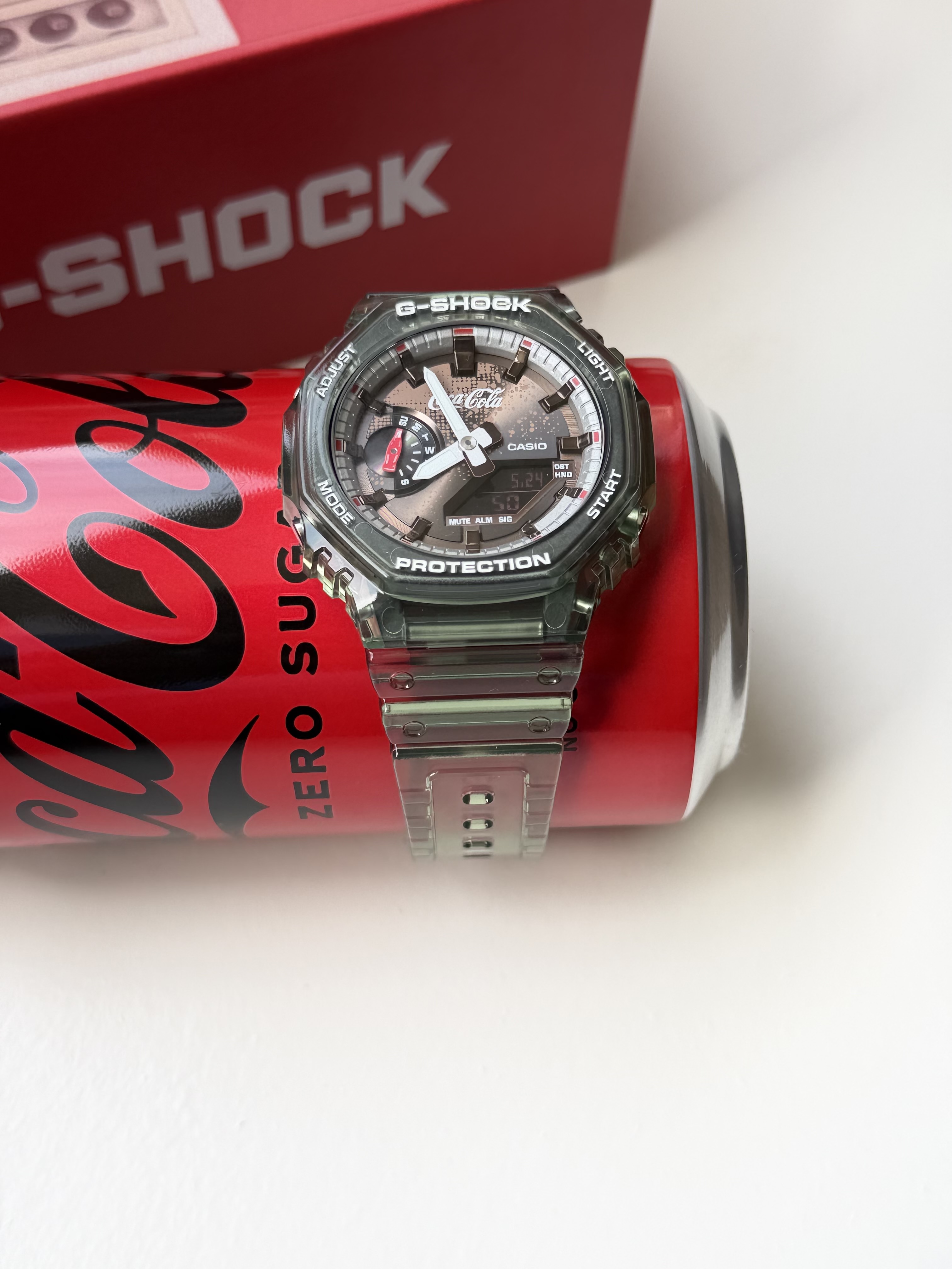 Casio G-Shock Coca-Cola 140th Anniversary  photo 2